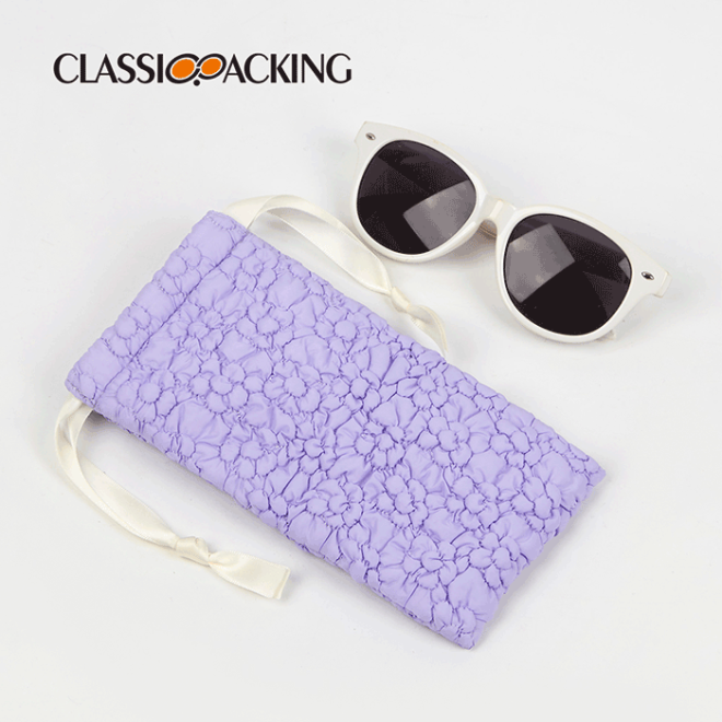 drawstring-sunglasses-pouch-size-comparison