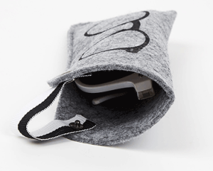 felt sunglasses pouch capacity