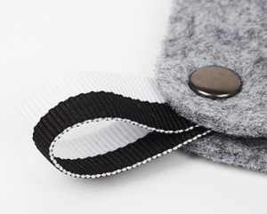 felt-sunglasses-pouch-strap