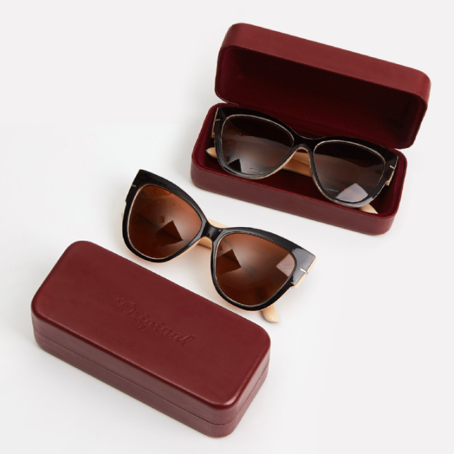 hard-shell-leather-glasses-case-size-comparison