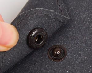 slim soft glasses case button detail